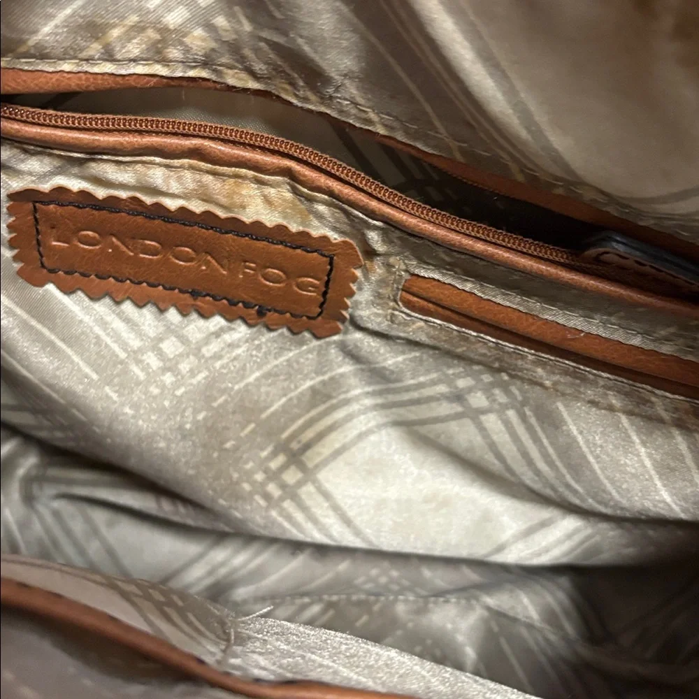 London Fog Tan Leather Handbag - Picture 4 of 9